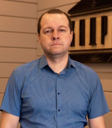 Максим Овчинников